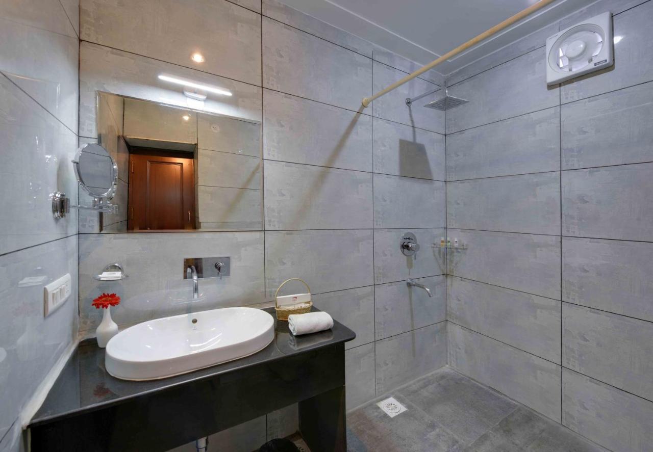 Excel Hotels And Resorts Bhīm Tāl מראה חיצוני תמונה